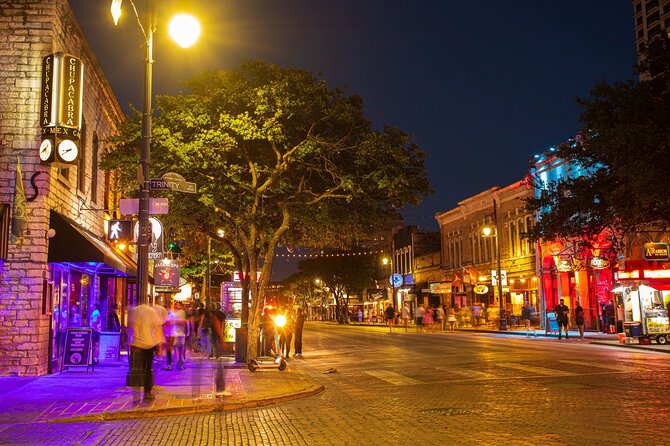 Downtown Austin Live Music Pub Crawl - The Blind Pig Pub ends the night on Sixth Street