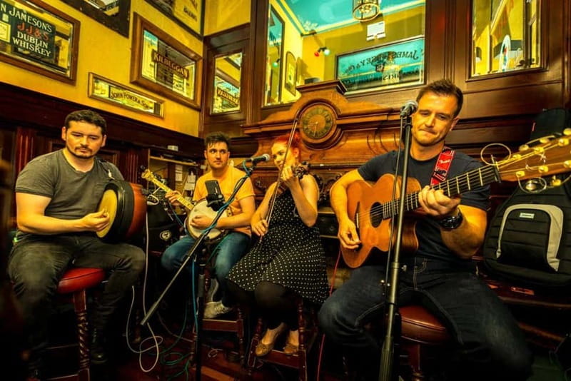 Dublin: City Pub Crawl Experience - Stop One: Finding the Real Pub-Crawl Rhythm
