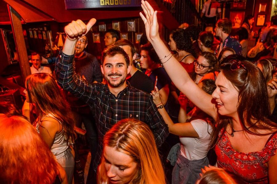 Dublin: Generation Pub Crawl - The walk to Copper Face Jacks