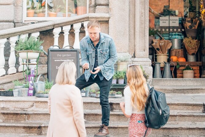 Dublin Storytelling Pub Tour - 3 stops, drinks & local snacks - Key points at a glance