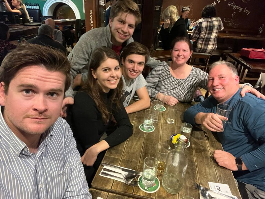 Dublin: Traditional Pub Walking Tour - Second stop: a half-pint of Dublin Guinness