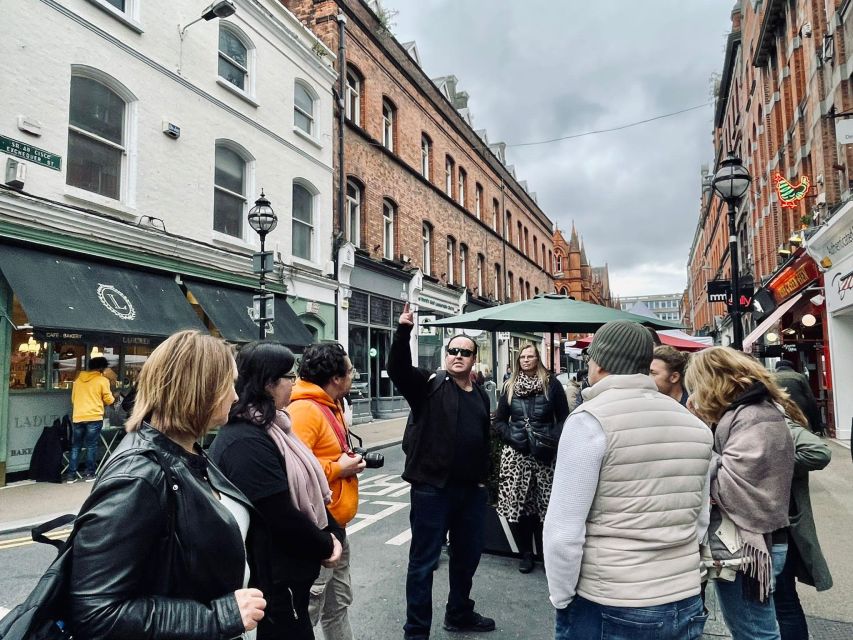 Dublin: Traditional Pubs Walking Tour with Local Guide - Four pubs, four chances to see Dublin differently