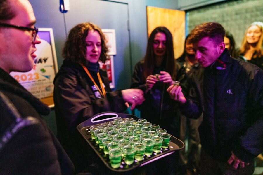 Edinburgh: 7 Bar Pub Crawl with 7 Shots & Discounts - Stops two and three: a quick taste of Edinburgh nightlife