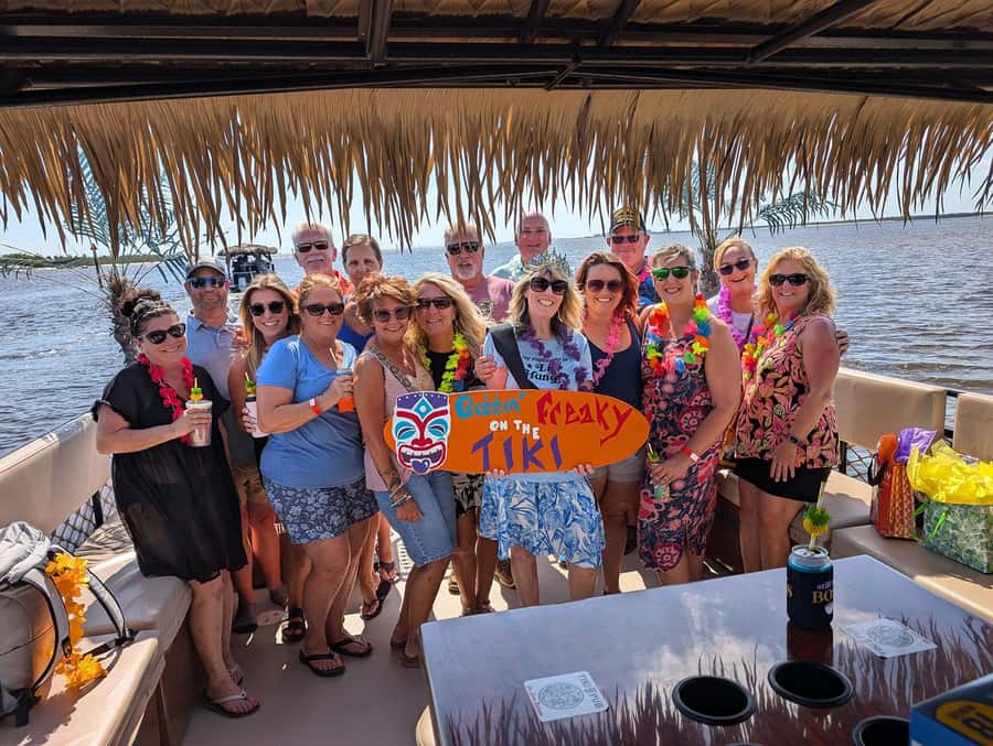 Fort Myers Beach: Adults only BYOB Tiki Pub Daytime Cruise - Music, games, and the social atmosphere