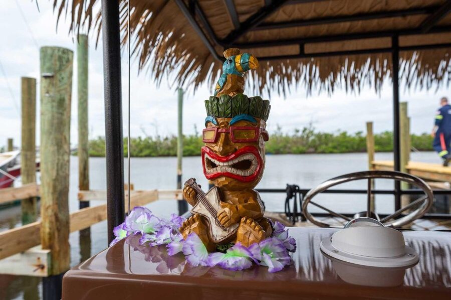 Fort Myers Beach: Adults only BYOB Tiki Pub Sunset Cruise - Music, karaoke, and the social side