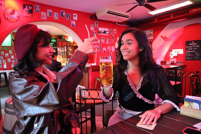Friday Night Pub Crawl for Professionals in Vienna, Austria - How the four-hour schedule works