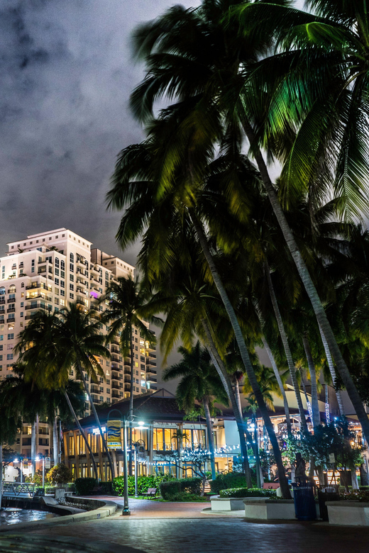 Ft. Lauderdale: Boos and Booze Haunted Pub Crawl - King Cromartie House and Fort Lauderdale’s haunted past