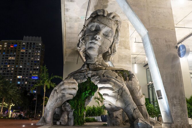 Ft Lauderdale Ghosts Boos and Booze Haunted Pub Crawl - From commercial beginnings to haunted streets