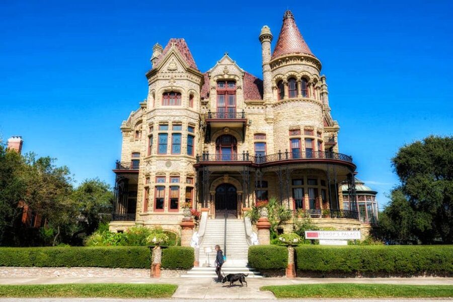 Galveston: Haunted Pub Crawl Walking Tour - The main weakness: tour reliability