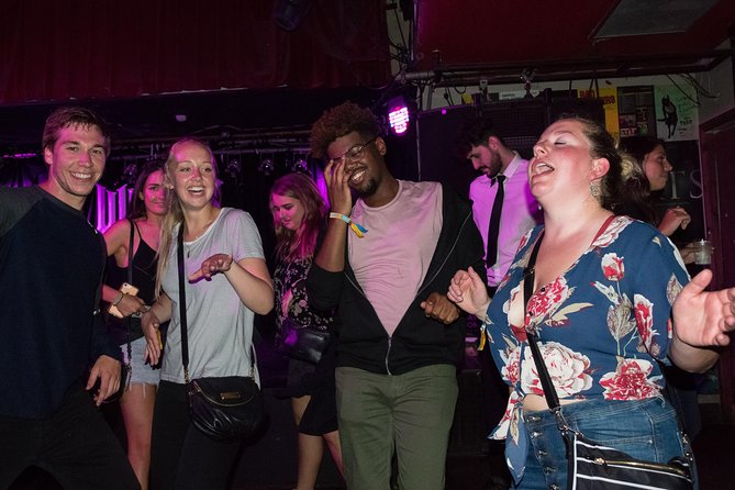 Generation Pub Crawl Dublin - Group size, organization, and the risk of getting separated