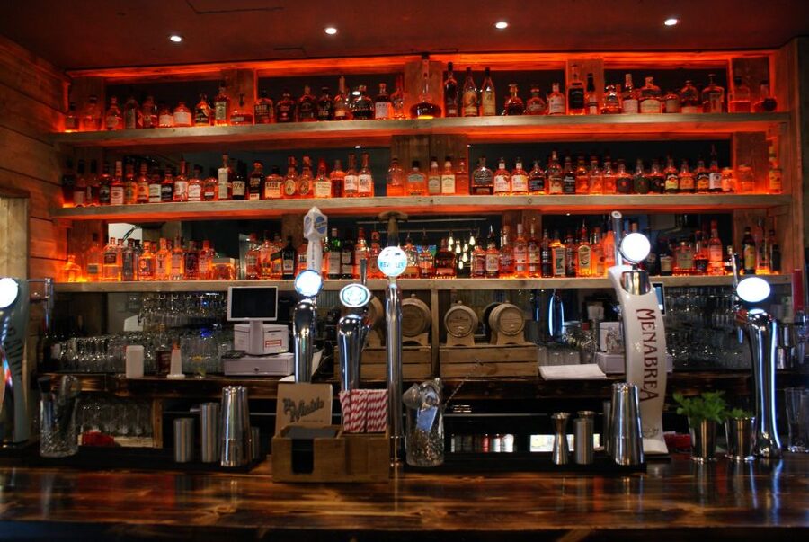 Glasgow: Beer Flight with a Haggis Taster in a Glasgow pub - Who will enjoy this Glasgow tasting?
