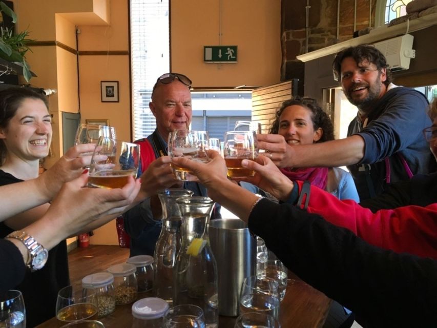 Glasgow: Pubs & History Guided Walking Tour with Beer - Glasgow’s beer story begins at 8 Nelson Mandela Place
