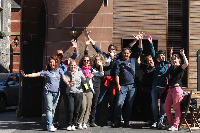 Glasgow: Pubs & History Walking Tour with Beer Tasting - Starting at George Square with Glasgow in view