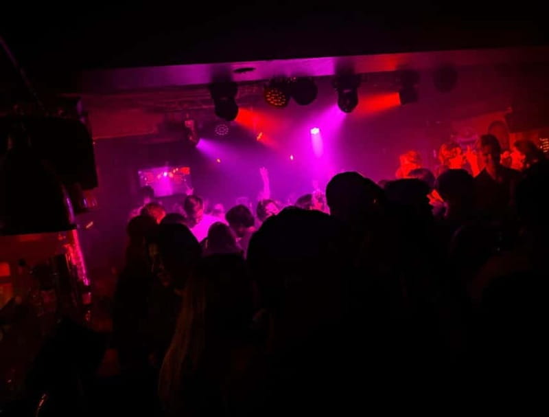 Groningen: Pub Crawl with Pub Quiz, Free Shots and Games - Practical advice for a smoother evening