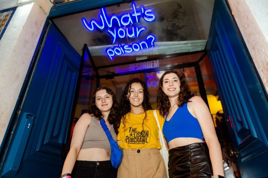 Halloween Haunts: Lisbon Pub Crawl Experience - The first bar and the Bloody Mary shot