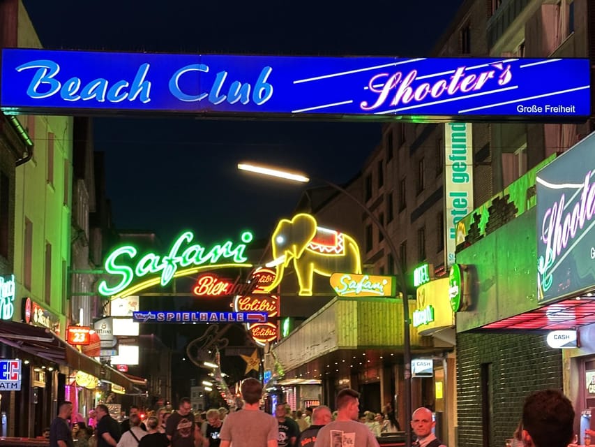 Hamburg: Reeperbahn pub crawl with insider-guide & shots - Starting at Beatles-Platz