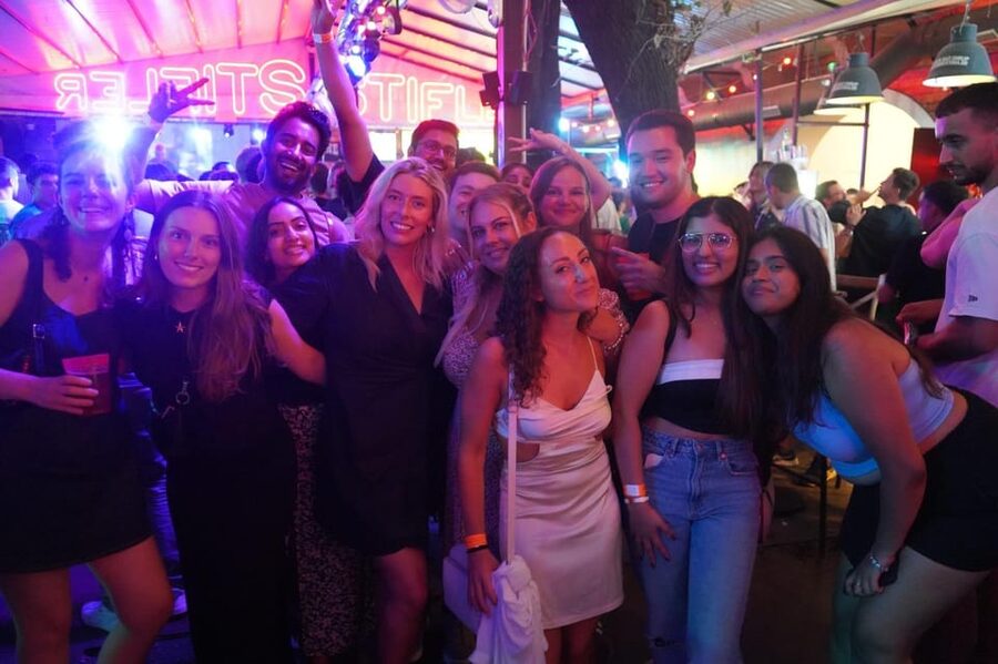 Hamburg: Reeperbahn Pub Crawl with Shots and Games - Moving between bars and testing your competitive side