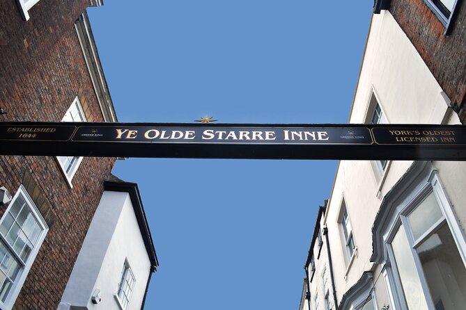 Historical Pub Walking Tour in York - Old White Swan: a possible look inside