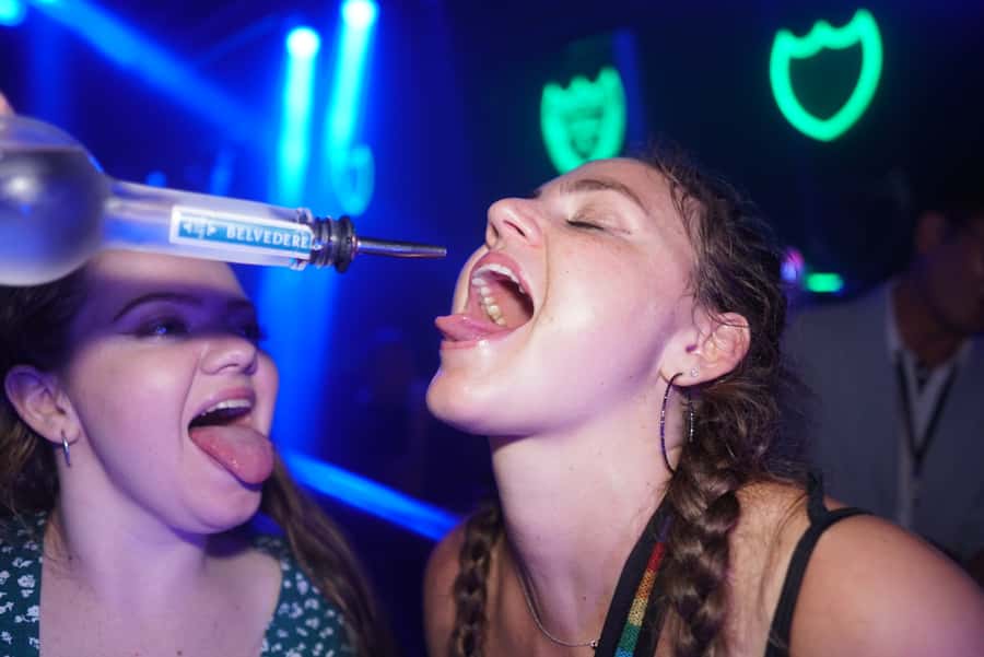 Hong Kong: 3-Hour Lan Kwai Fong Pub Crawl - How this compares with going alone