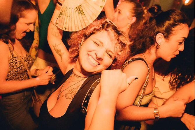 Istanbul Nightlife Pub Crawl: 4 Venues, 4 Shots - The Taksim finale and late-night club finish