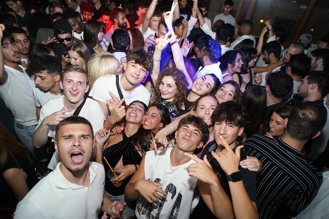 Istanbul Nightlife Pub Crawl: 4 Venues, 4 Shots - Asmalı Mescit and Beyoğlu: the warm-up stop