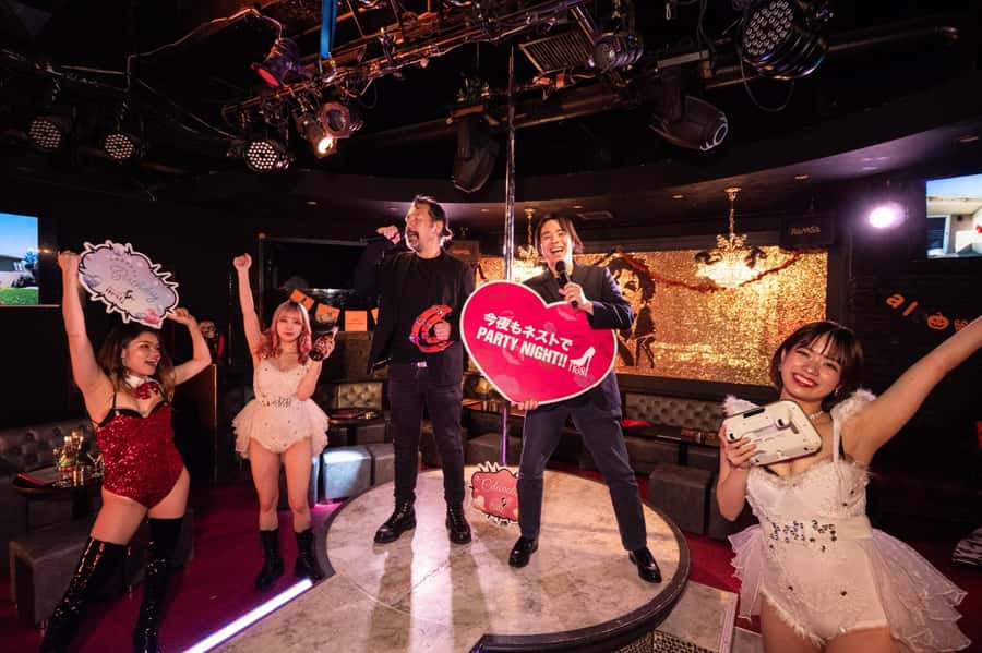 Kabukicho bar hopping & grab a bite tour - What this Shinjuku night tour is really offering