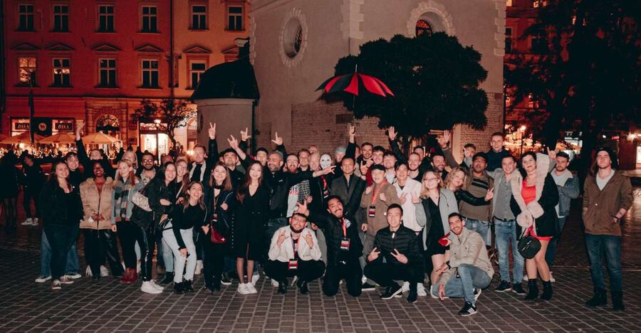 Krakow: Pub Crawl with 1 Hour of Unlimited Alcoholic Drinks - Key points to know before you book