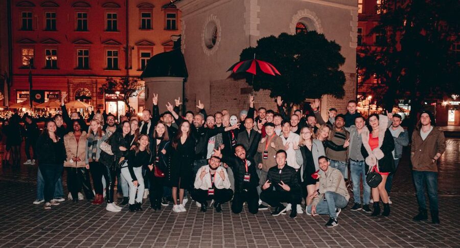 Krakow: Pub Crawl with 1 Hour of Unlimited Alcoholic Drinks - From the first bar to four more nightlife stops