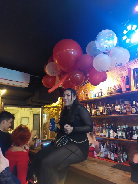 Lisbon Pub-crawl: 1h of open bar, Shots and VIP Club Entry - Bairro Alto, Lisbon’s classic first stop