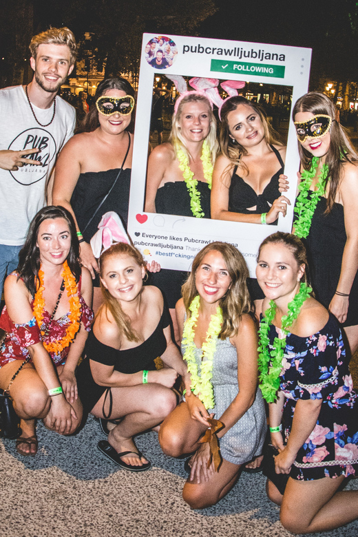 Ljubljana Pub Crawl - First drinks and the icebreaker games