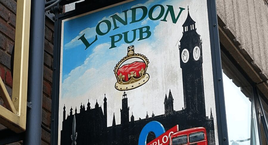 London: Historic London Pub Walking Tour - The first taste of old London pub culture