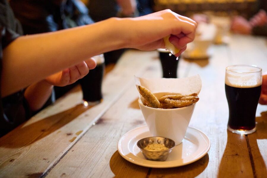 London: Historic Pubs, British Ales & Classic Dishes - Who will enjoy this pub experience most?