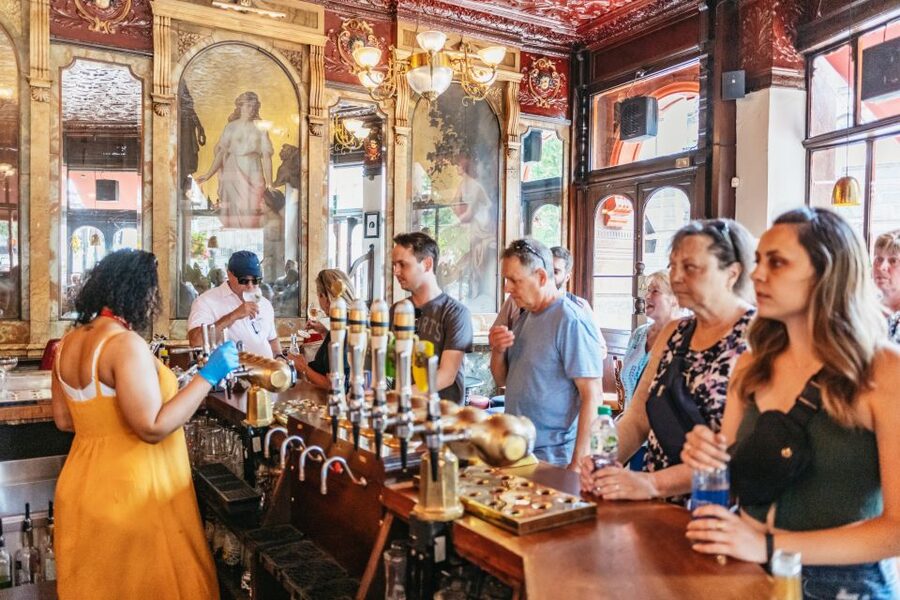 London: Historic Pubs of Central London Walking Tour - Timing, walking, and practical advice