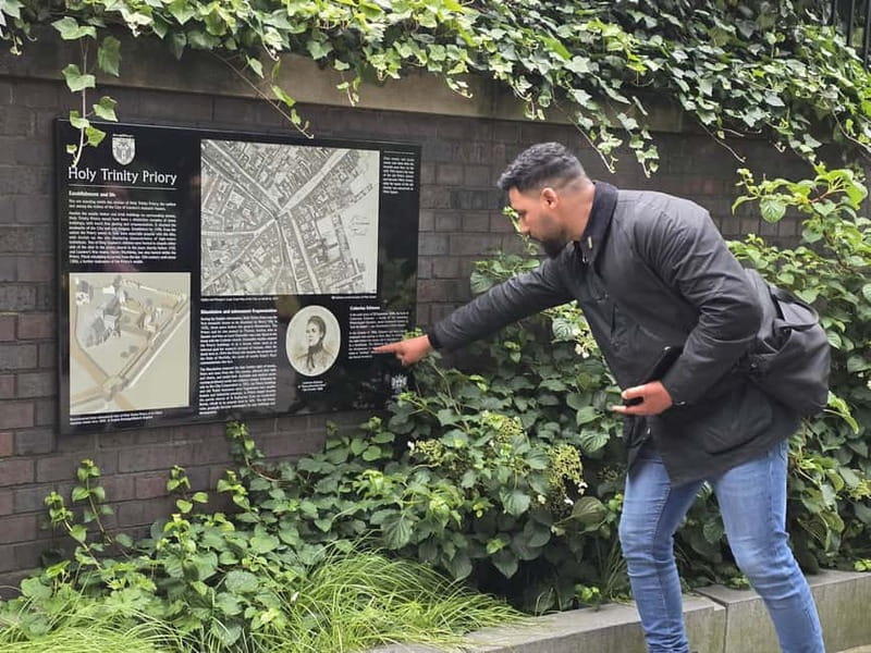 London: Jack the Ripper Tour with Historic Pub Stops - Why this Whitechapel walk is more than a ghost story
