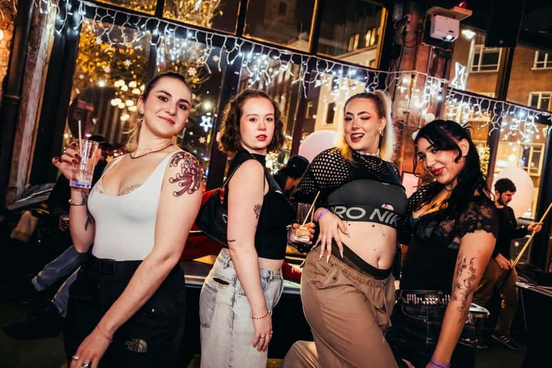 London Pub Crawl: Ultimate Central London Night Out - A practical plan for making the night easier