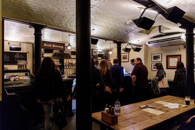 London Small Group Tour of Historical Pubs - Four pubs, four different personalities