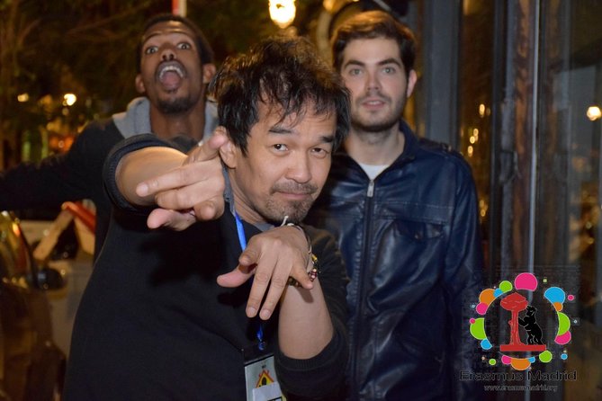 Madrid Halloween Pubcrawl – Open Bar, Shots & VIP Club Entry - Stop two: Enbabia and the first group shot