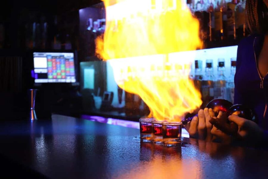 Madrid: Top Pub Crawl with Drinks and Free Nightclub Entry - Stop four: Gran Vía before the club