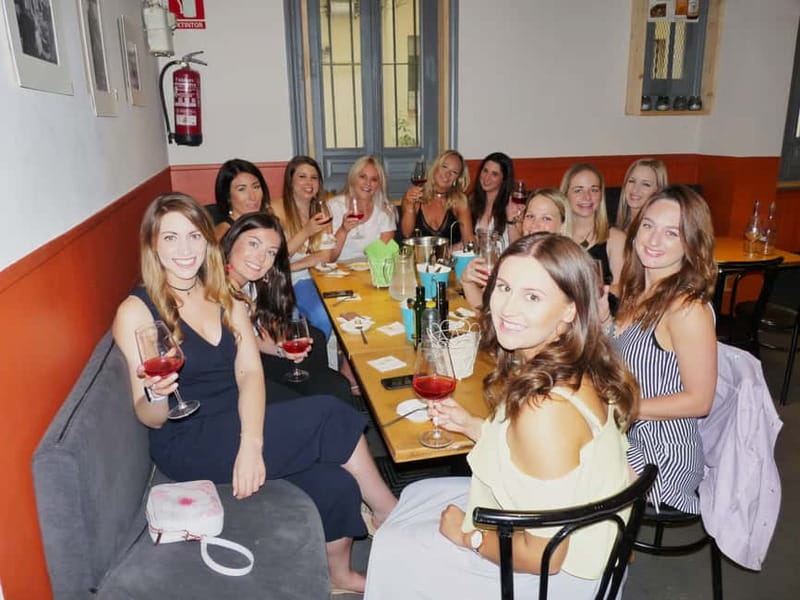 Madrid Wine Tasting, Flamenco Class and Pub Crawl - Learning Flamenco Steps at a Professional School