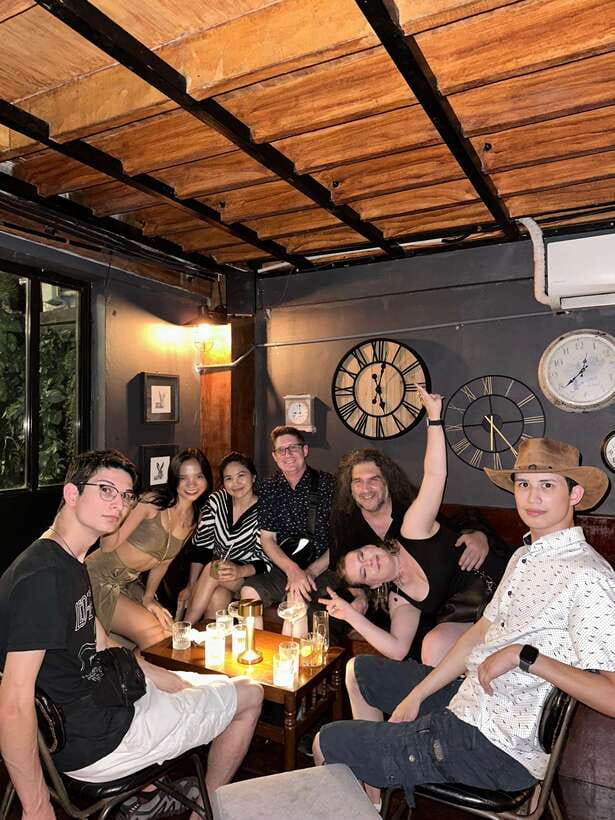 ⭐ Makati Bar Hopping and Pub Crawl Tour with Venus ⭐ - What the First Bar May Offer