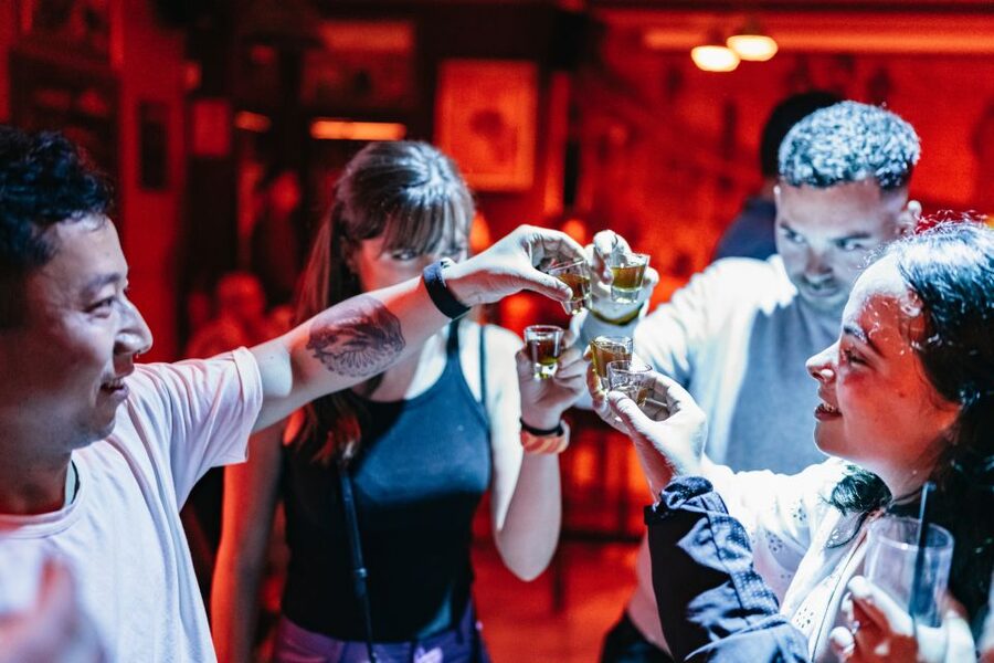 Malaga: Pubs and Clubs Crawl - The final club: skip the line and keep dancing