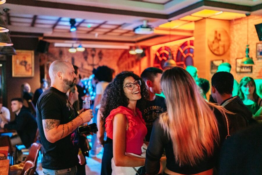 Malaga: Pubs and Clubs Crawl - Group size, age mix, and the guide’s role