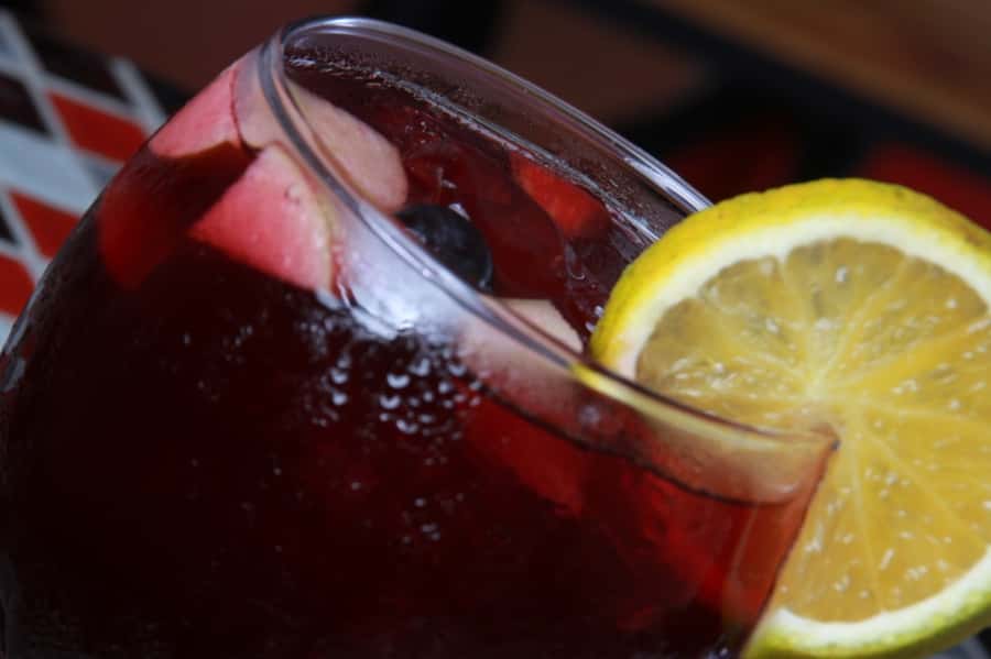 Medellín Pub Crawl Tour with Drinks - How the flexible stops affect your evening