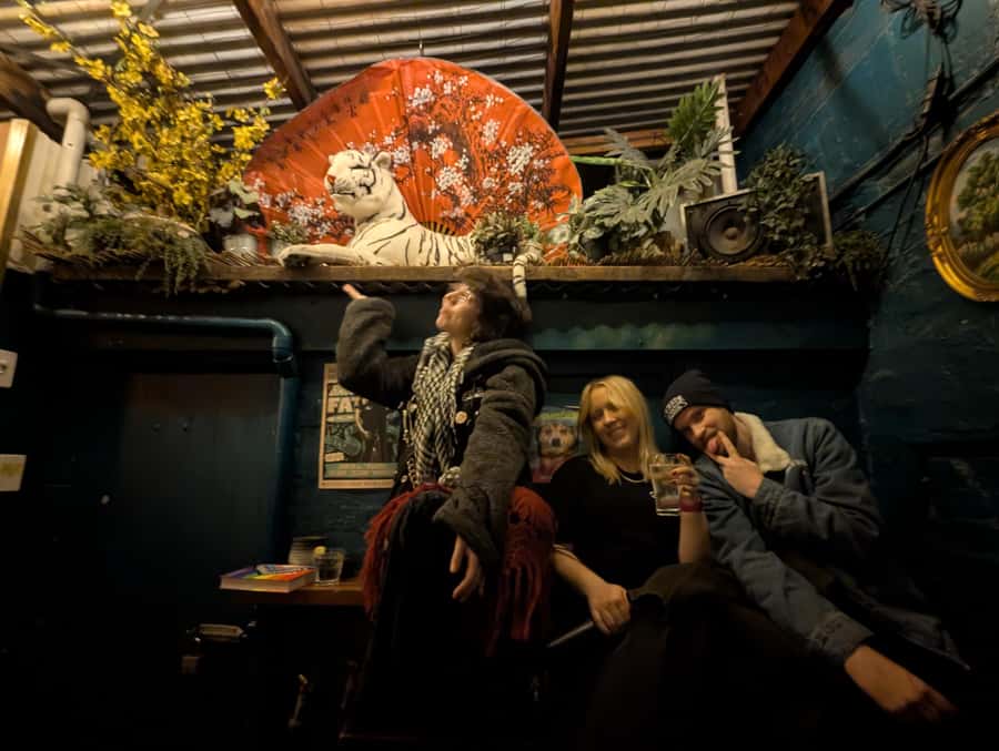 Melbourne Music Venue Pub Crawl with History + 2 Free Drinks - What Ishta adds to the evening