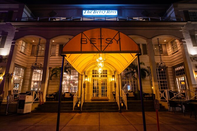 Miami Boos and Booze Haunted Pub Crawl - Española Way and a drink with local flavor