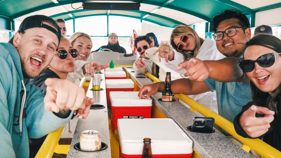 Mission Bay San Diego: Paddle Pub Party Cruise - The captain and the value of a good crew