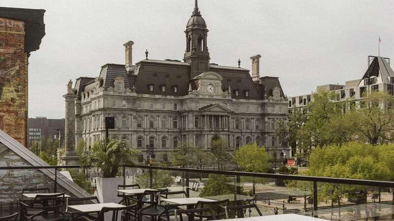 Montreal: Guided Pub Crawl of the City's Skyline Bars - The guide can make or break the night