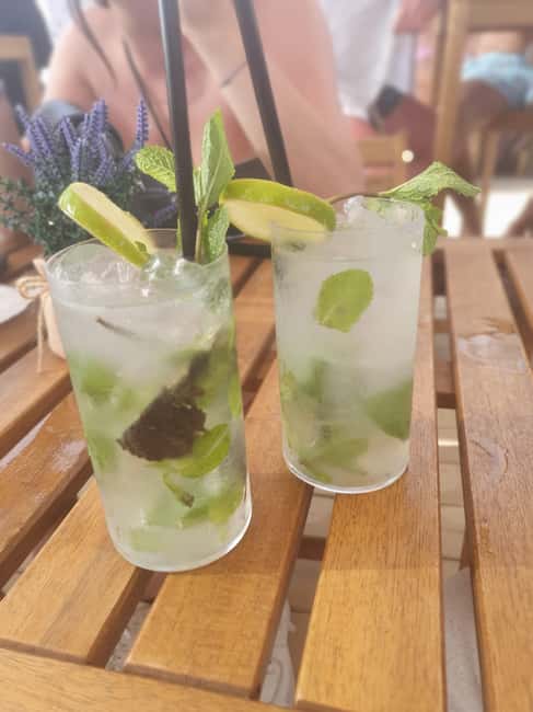 Naples Pub Crawl; from the first free Spritz to the Disco - Creative cocktails at the second bar