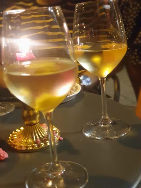 Naples Pub Crawl; from the first free Spritz to the Disco - The first free spritz sets the tone