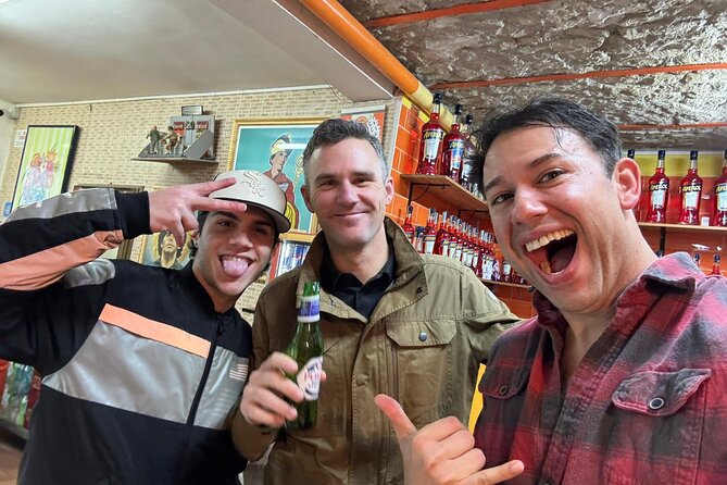 Napoli Pub Crawl in the Old Town - Walking Via Toledo and Dante Square